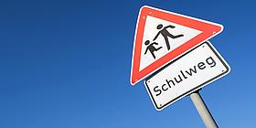 Schulweg Schild