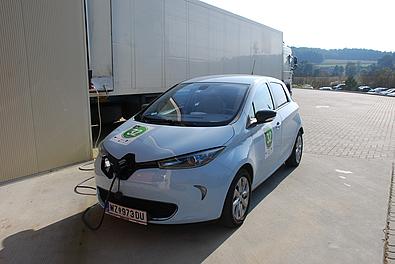 Renault ZOE auf dem Parkplatz von Schirnhofer