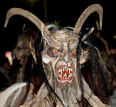 Echte Krampusmaske bei Krampuslauf