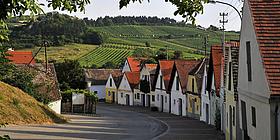 Weinviertler Kellergasse