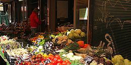 Gemüsestand am Rochusmarkt