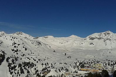 Blick vom Zehnerkar Richtung Norden auf den Hundskogel mit 2238 m und Gamskarlspitz 2411 m