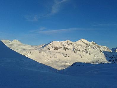 Sonnenuntergang mit starkem Licht und Schattenspiel in den Radstädter Tauern