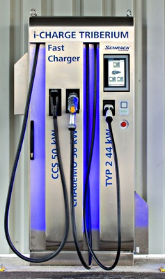 i-Charge TRIBERIUM Fastcharger von Schrack Technik