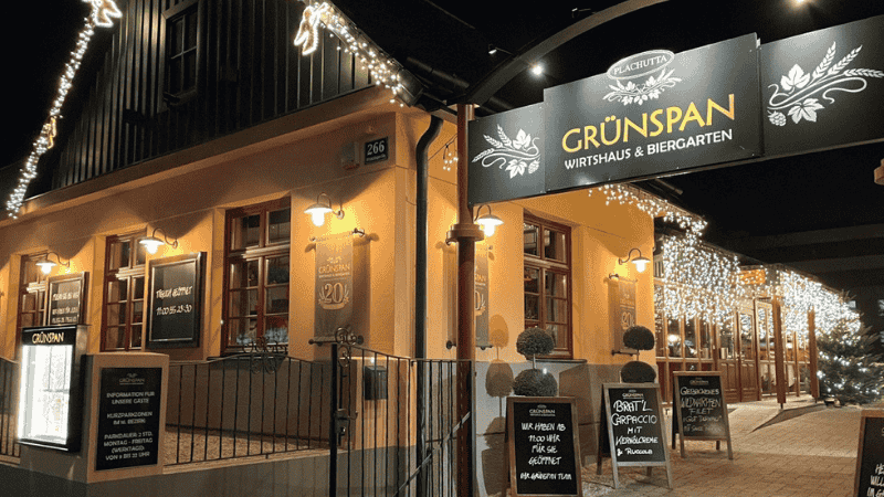 Außenansicht vom Restaurant Plachuttas Grünspan