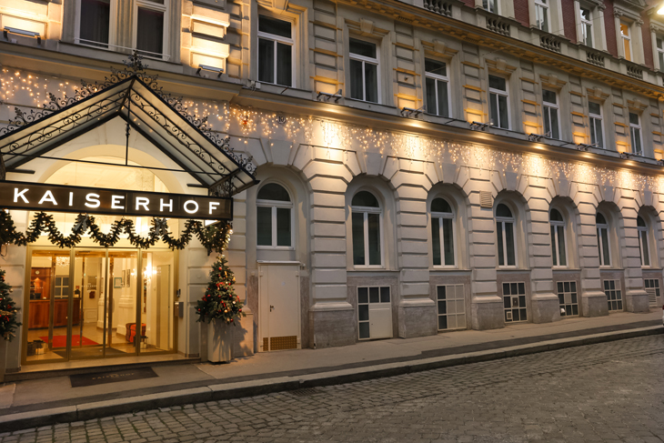 Hotel Kaiserhof in der Weihnachtszeit(©Foto. Kathrina Schiffl)